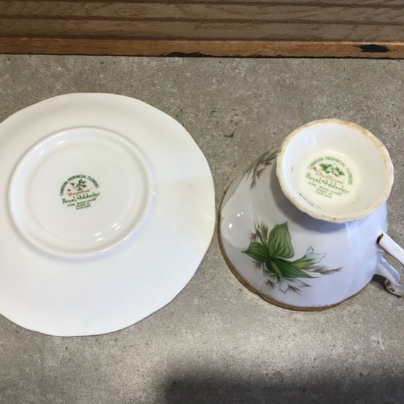 Royal Adderley Tea cup and Saucer England - Picture 4 of 7